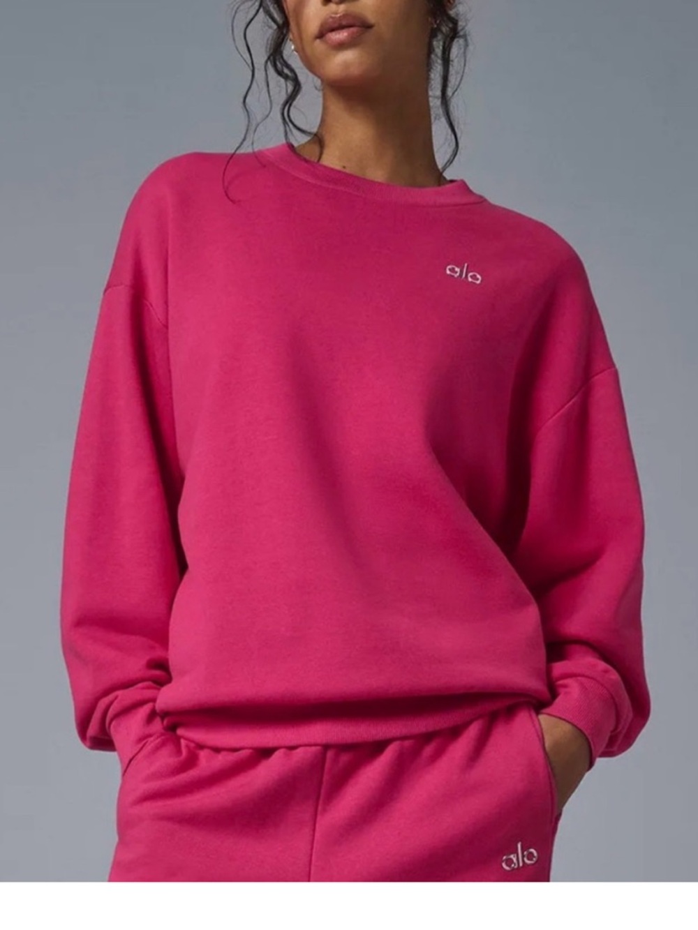 Alo Yoga Women’s Bright Pink Accolade Crewneck Sweatshirt XS
